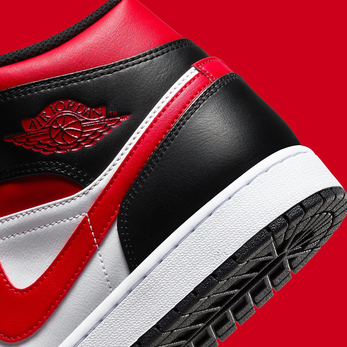 Jordan 1 Mid "White Black Red" (2022)
