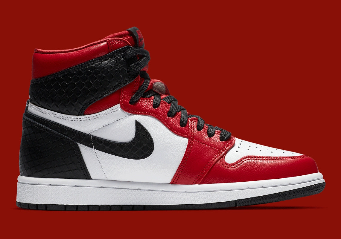 Jordan 1 High "Satin Snake Chicago" (W)