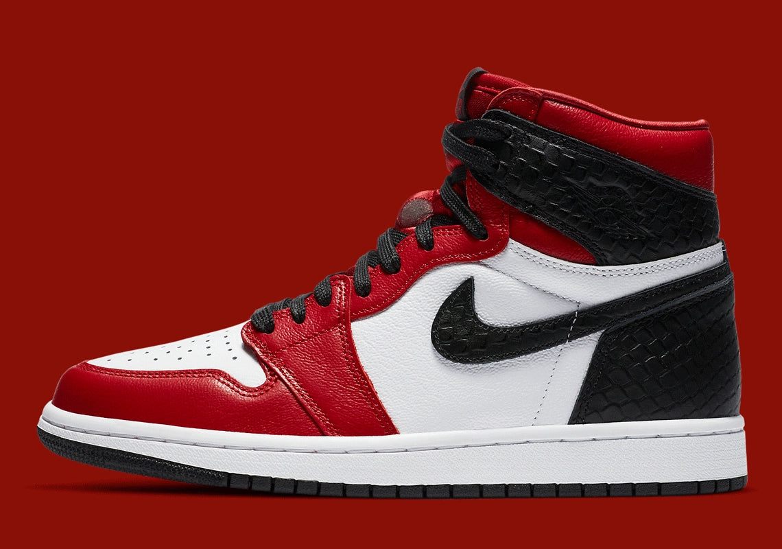 Jordan 1 High "Satin Snake Chicago" (W)