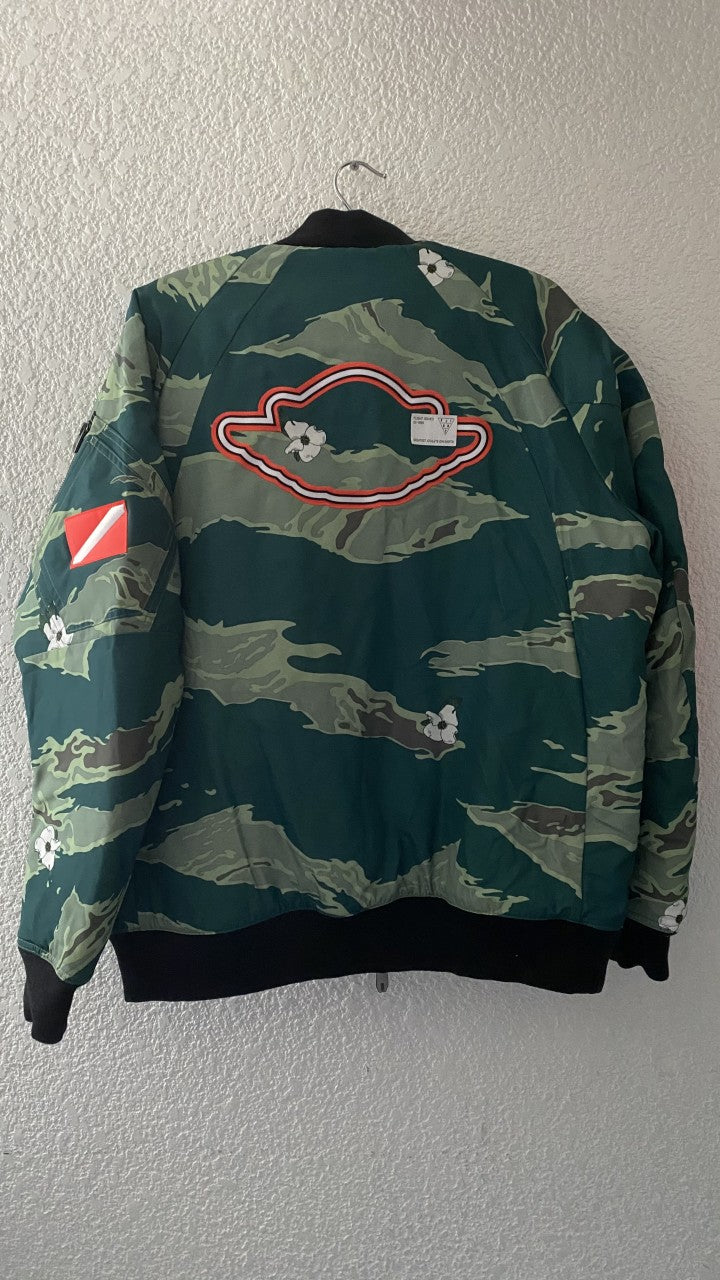 Chamarra Bomber Jacket Jordan (Camo)
