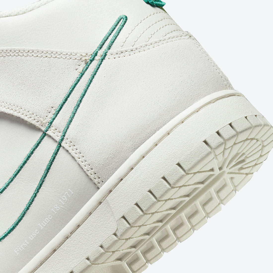 Nike Dunk High "First Use Sail"