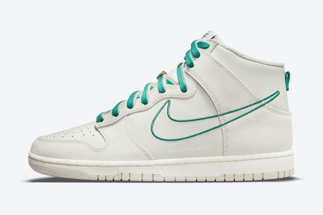 Nike Dunk High "First Use Sail"