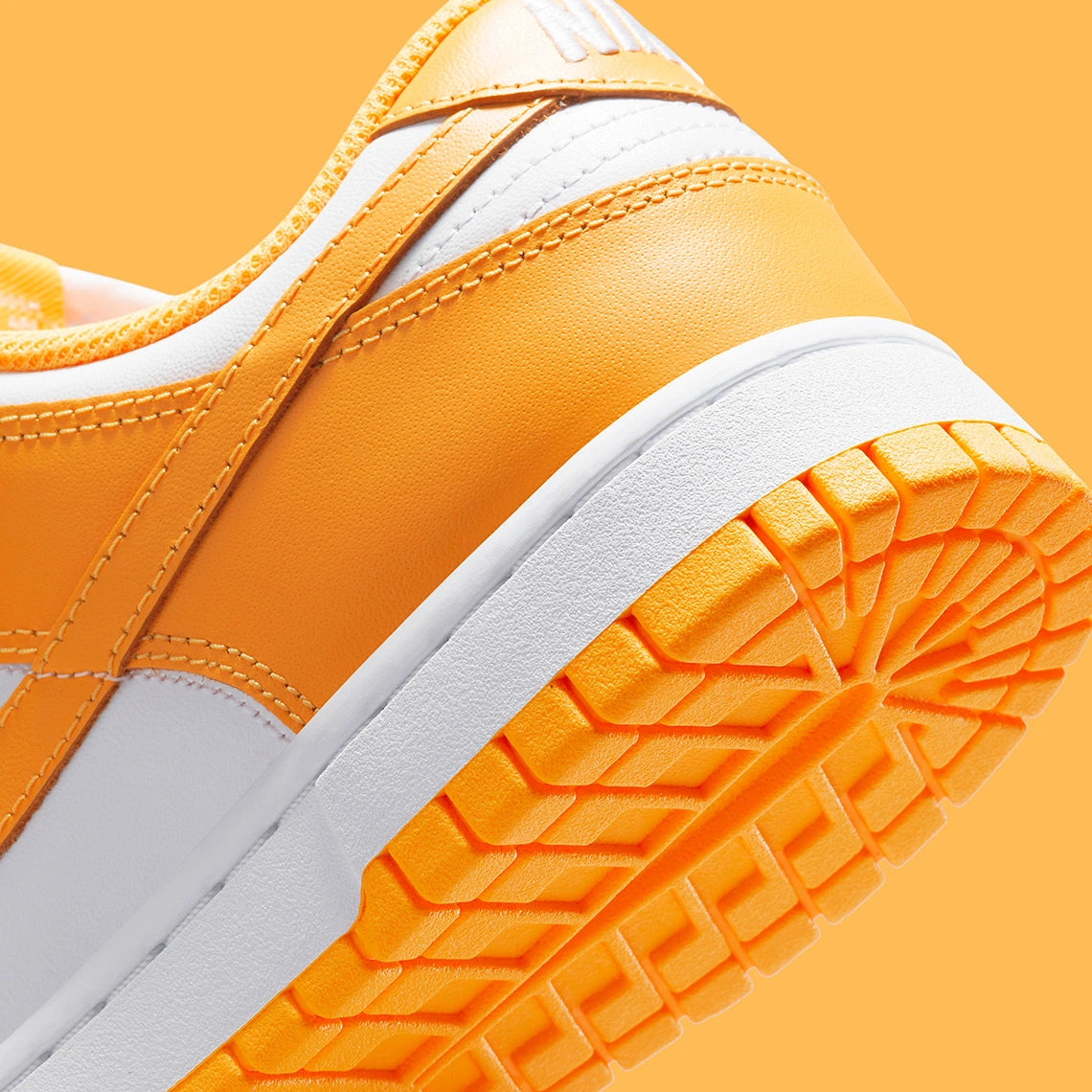 Nike Dunk Low "Laser Orange"