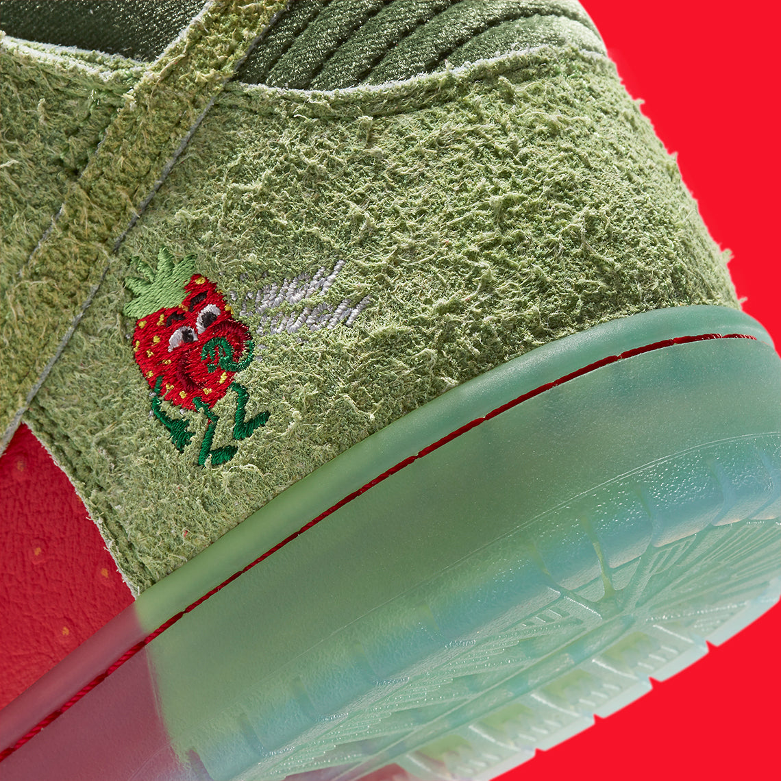 Nike SB Dunk High "Strawberry Cough"
