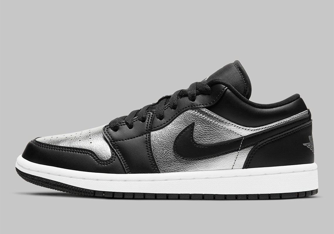 Jordan 1 Low "Black Metallic Silver" (W)