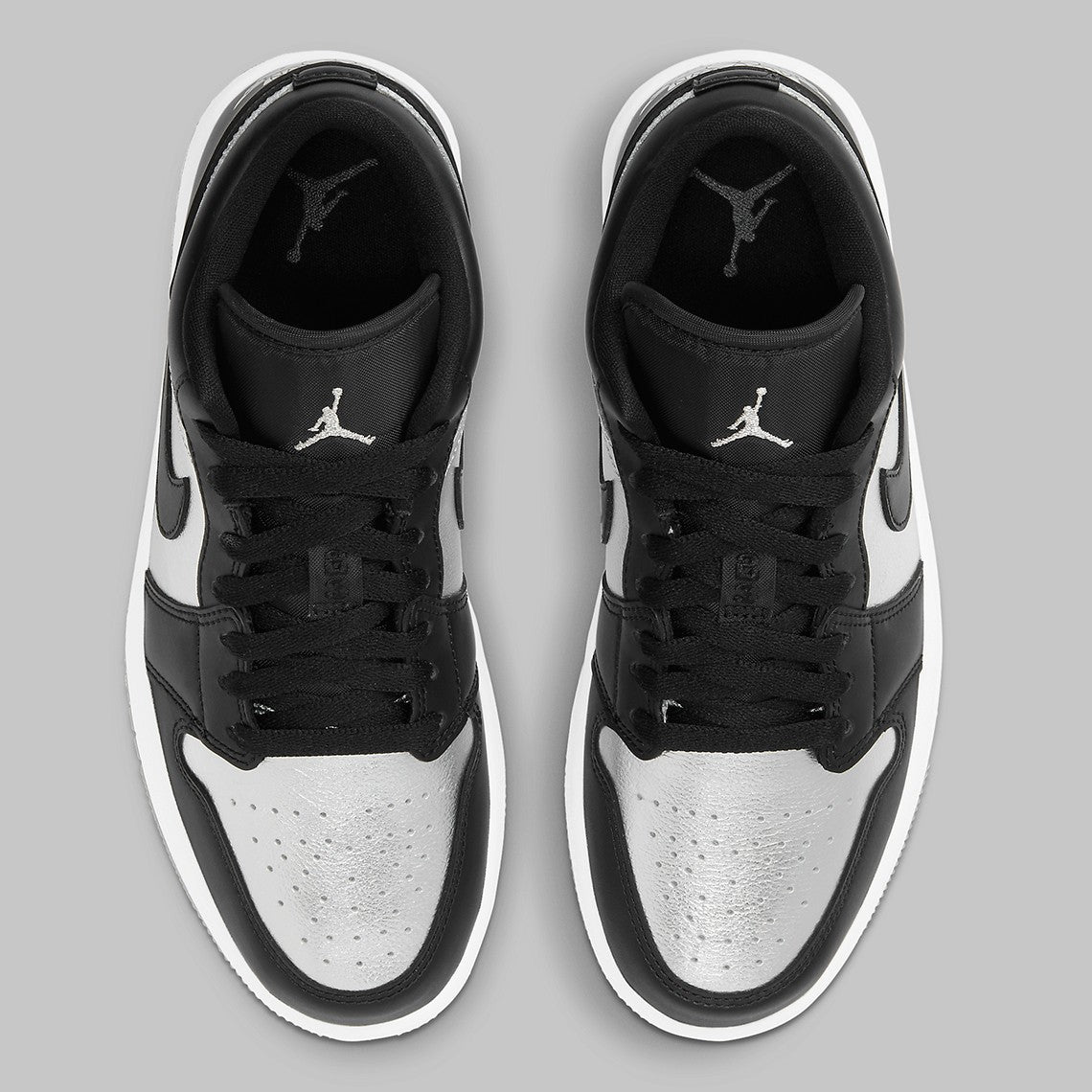 Jordan 1 Low "Black Metallic Silver" (W)