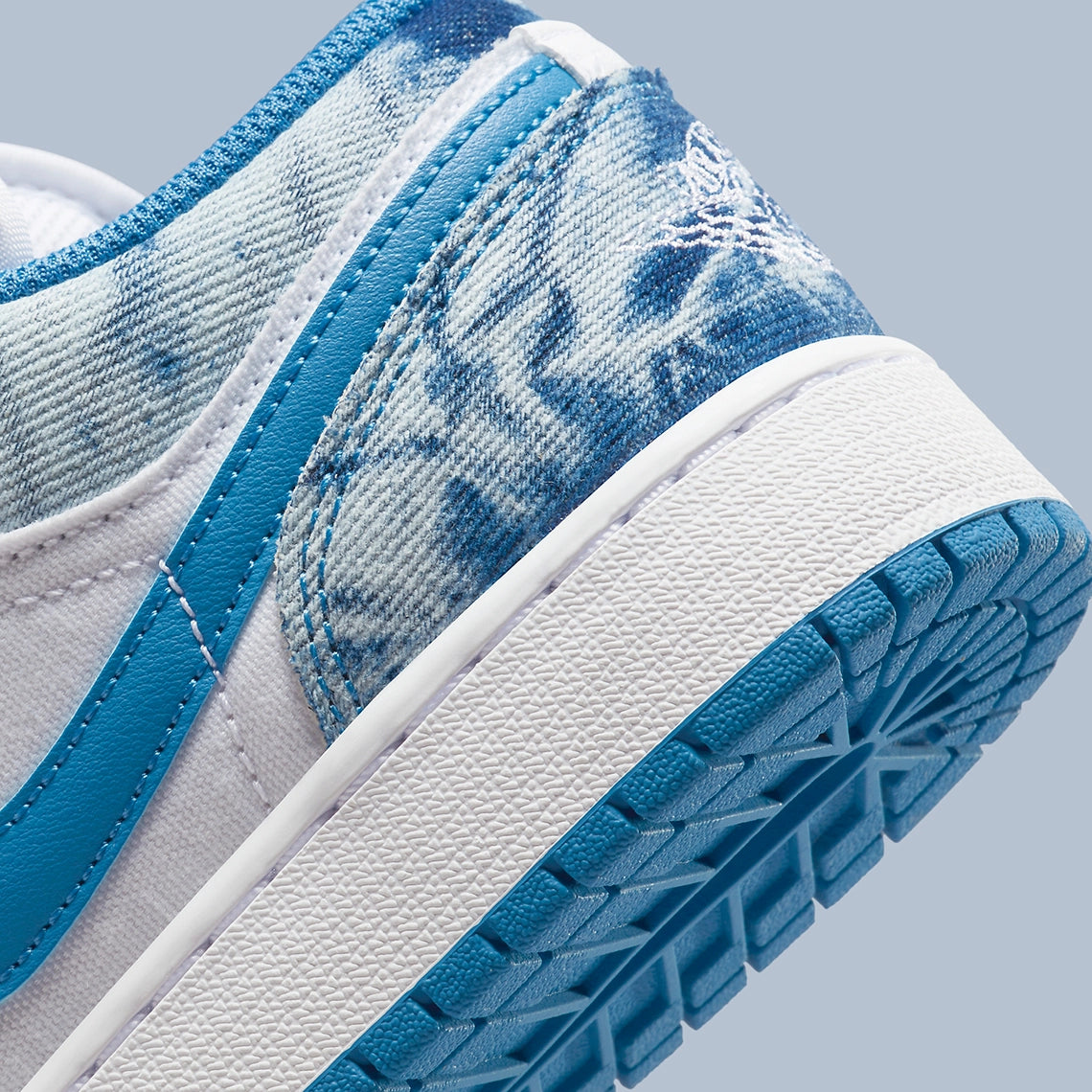 Jordan 1 Low "Washed Denim"