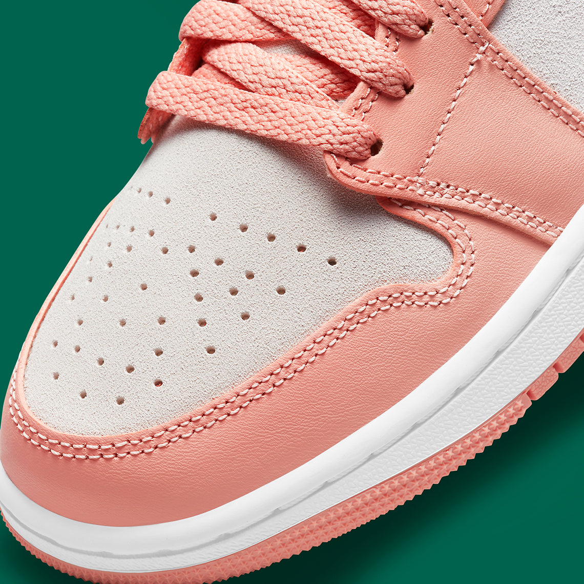 Jordan 1 Low "Light Madder Root" (W)