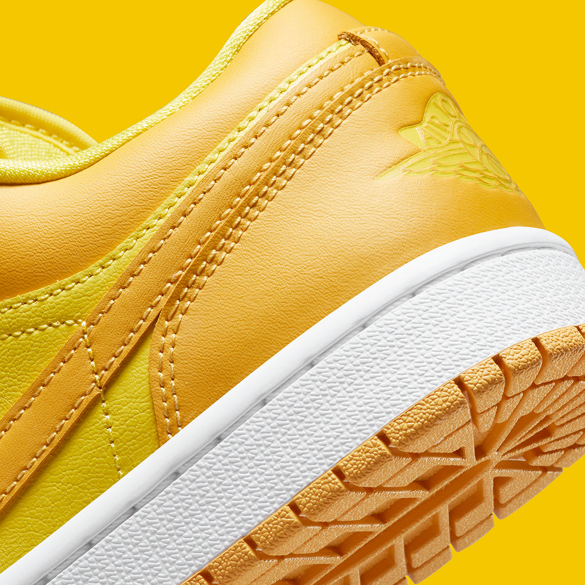 Jordan 1 Low "Yellow" W