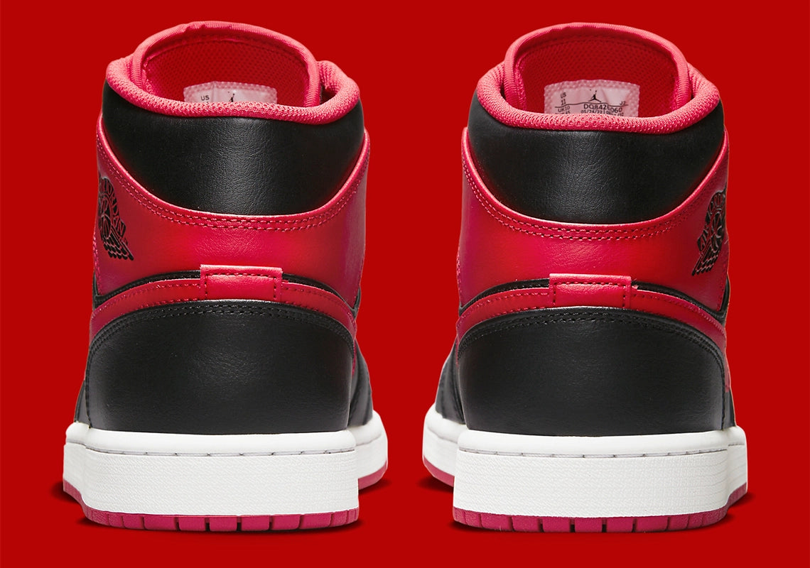 Jordan 1 Mid "Alternate Bred"