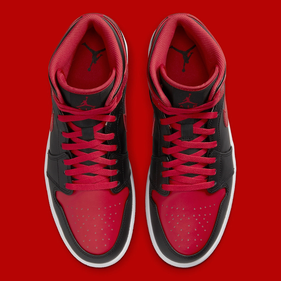 Jordan 1 Mid "Alternate Bred"