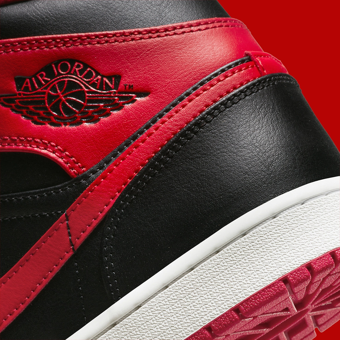 Jordan 1 Mid "Alternate Bred"