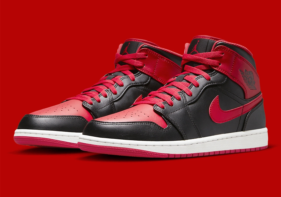 Jordan 1 Mid "Alternate Bred"