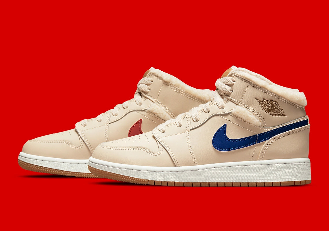 Jordan 1 Mid "Fleece Pearl White"