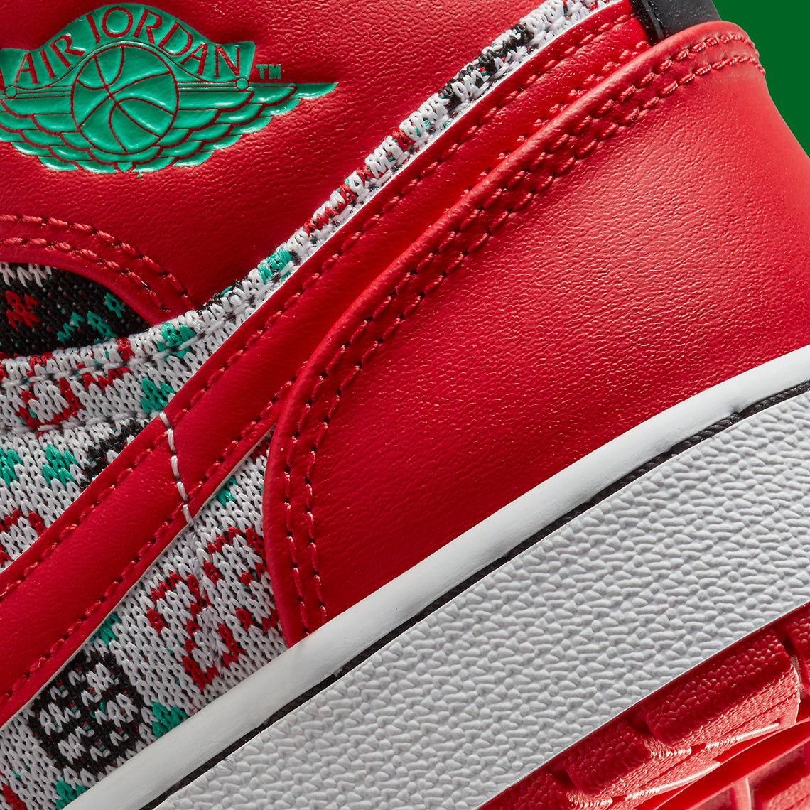 Jordan 1 Mid "Holiday" (2021)