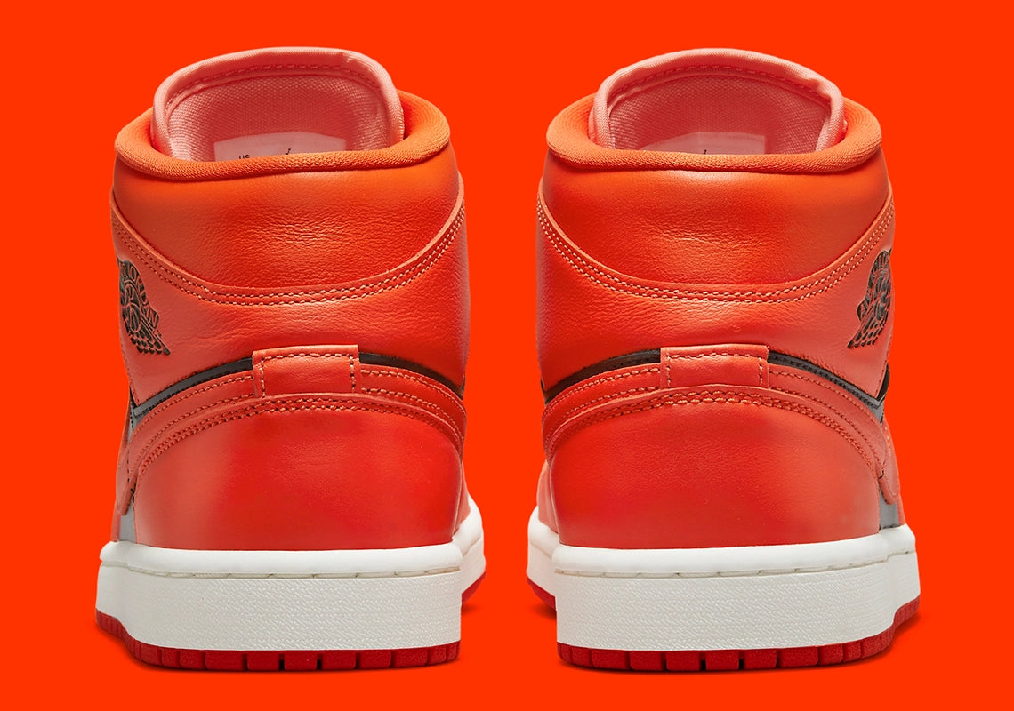 Jordan 1 Mid "Orange Black" (W)