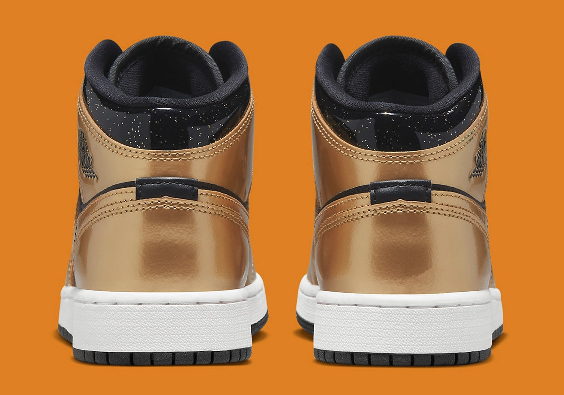 Jordan 1 Mid "Metallic Gold Black"