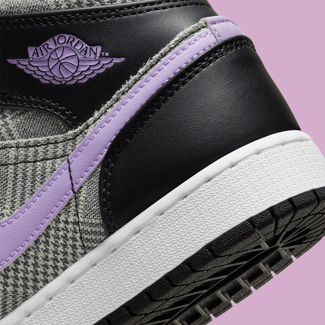 Jordan 1 Mid "Houndstooth"