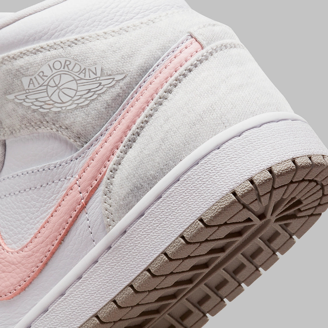 Jordan 1 Mid "Light Iron Ore" (W)