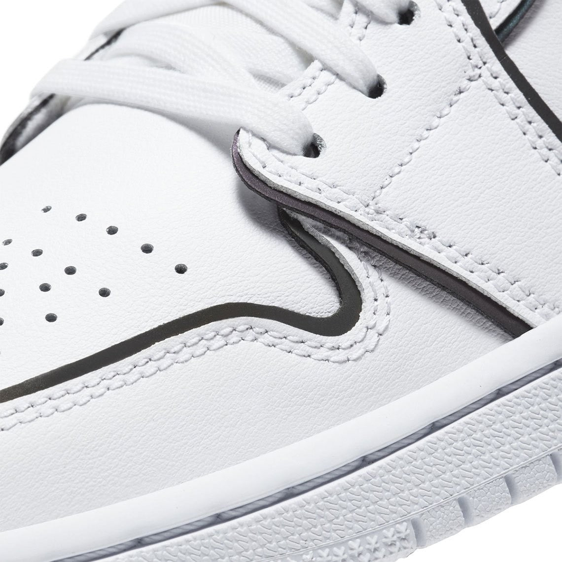 Jordan 1 Mid "Iridescent Reflective White"