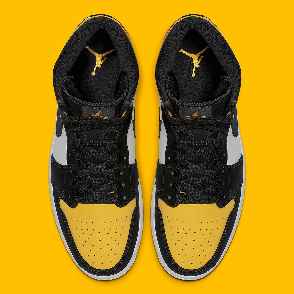 Jordan 1 Mid "Yellow Toe"