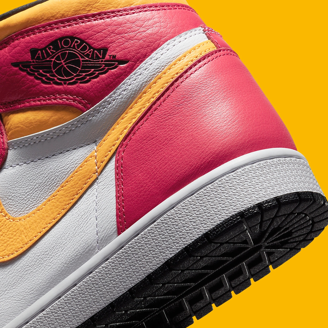 Jordan 1 High "Light Fusion Red"