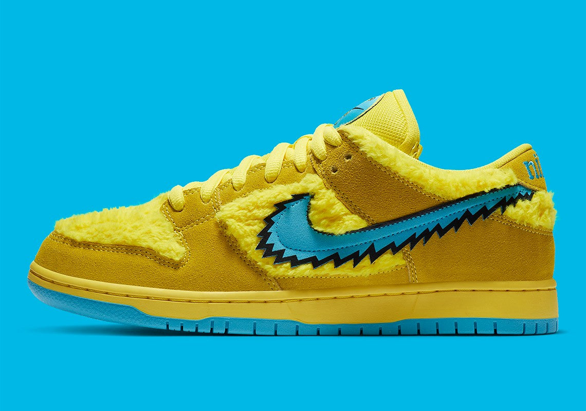 Nike SB Dunk Low "Grateful Dead"