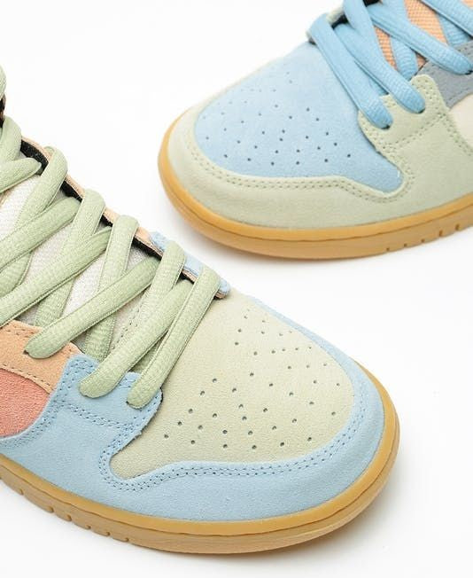 Nike SB Dunk High "Spectrum"