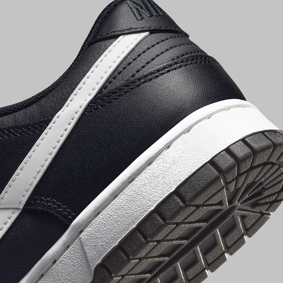 Nike Dunk Low "Black White" (2022)