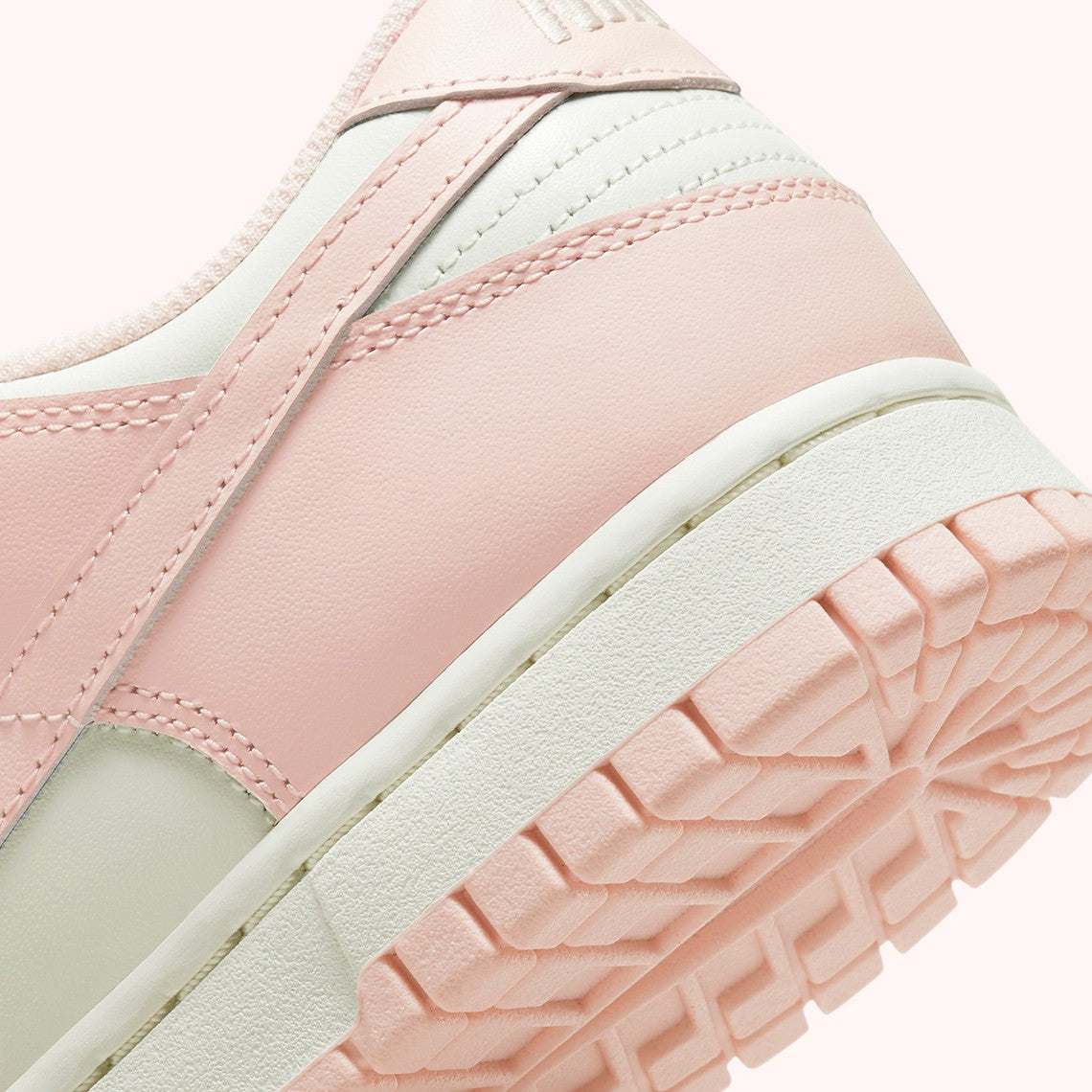 Nike Dunk Low "Orange Pearl" (W)