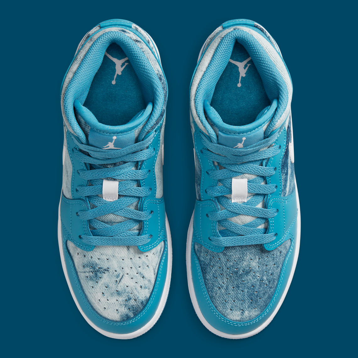 Jordan 1 Mid "Washed Denim"