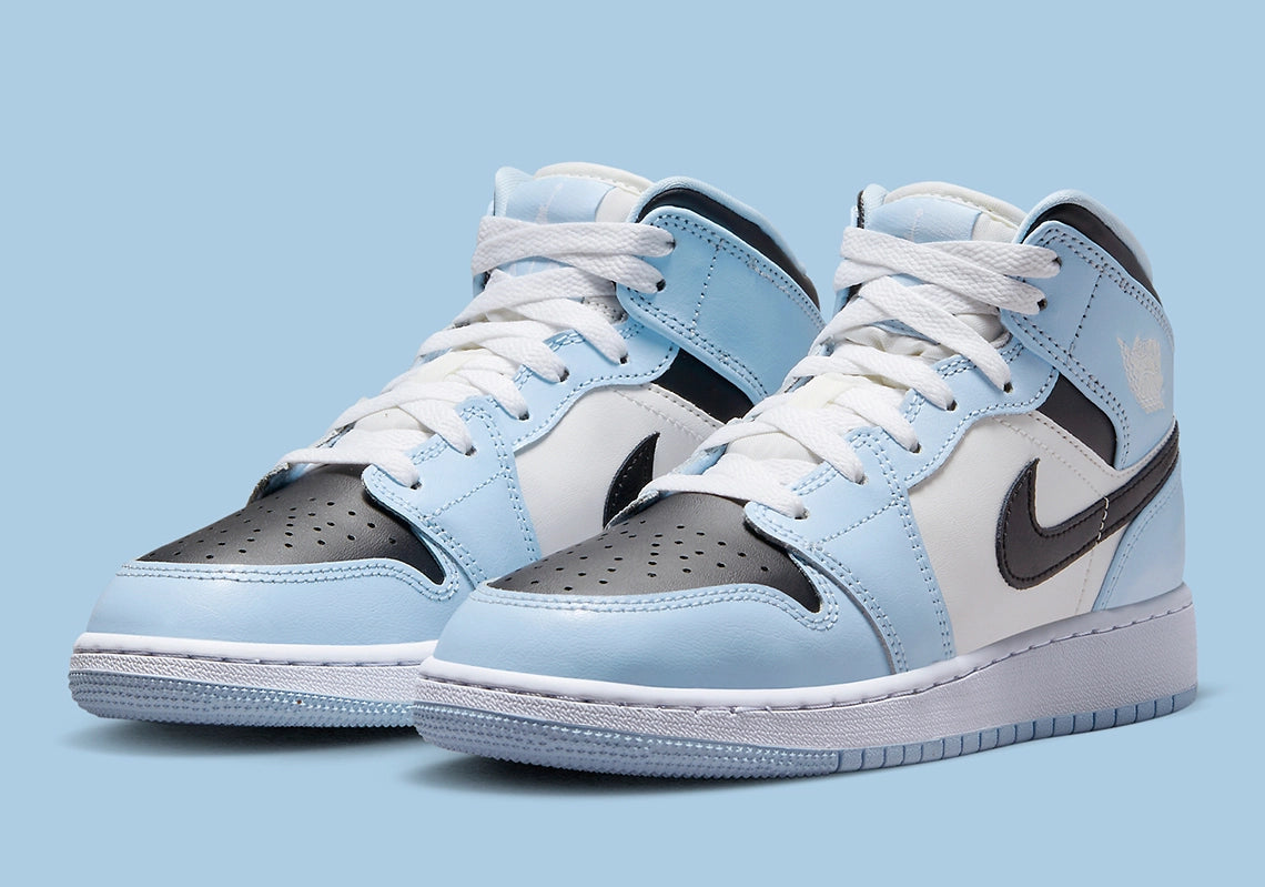 Jordan 1 Mid "Ice Blue"