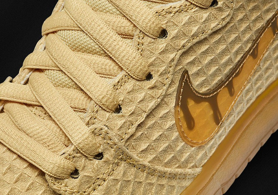 Nike SB Dunk High "Chicken And Waffles"